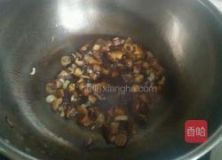 香菇炖豆腐的做法图解4