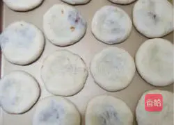 Illustration of how to make flower cake 10