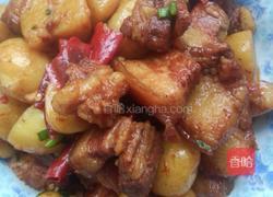 红烧五花肉炒洋芋头的做法图解6