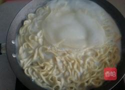 青椒肉丝炒蛋面的做法图解6