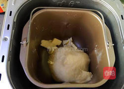 奶香土司的做法图解2