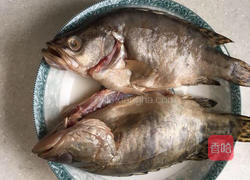 红烧臭桂鱼的做法图解1