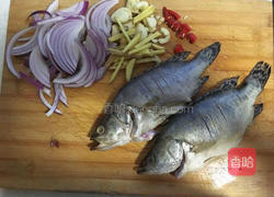 红烧臭桂鱼的做法图解2