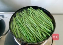 红烧缸豆的做法图解1