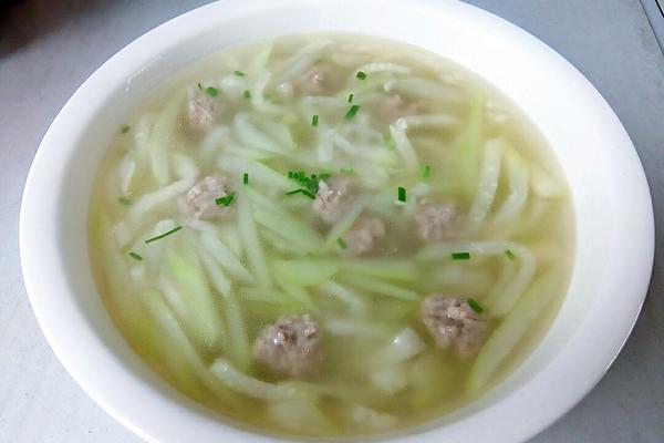 瓠子肉圆汤