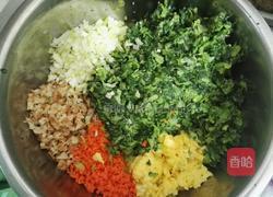 五彩白菜包的做法图解1