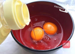 香椿煎鸡蛋的做法图解2