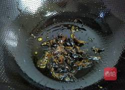 青椒木耳炒鸡蛋的做法图解4