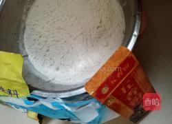 韭菜小茴香煎饼的做法图解1