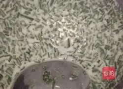 Illustration of how to make leek and fennel pancakes 8