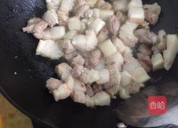五花肉焖笋干的做法图解1