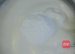 十寸戚风蛋糕的做法图解8