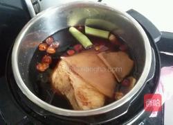 红烧肘子的做法图解9