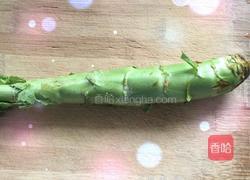 凉拌莴笋丝的做法图解1