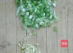 猪肉槐花馅饺子的做法图解6