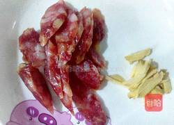 口蘑西兰花炒腊肠的做法图解3
