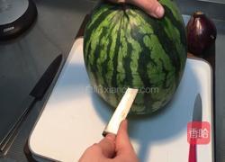 萌萌鲨鱼水果拼盘的做法图解3