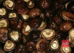 香菇鸡汤的做法图解2