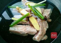 莲藕玉米排骨汤的做法图解6