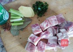 啤酒红烧肉的做法图解1