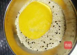 炸芝香南瓜饼的做法图解10