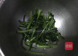 菠菜陈醋花生米的做法图解6