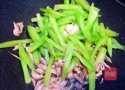 西芹炒肉丝的做法图解6