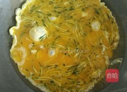 黄瓜丝炒蛋的做法图解3