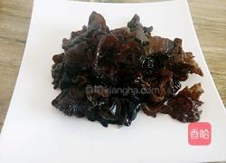 木耳炒肉片的做法图解2
