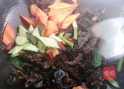 木耳炒肉片的做法图解6