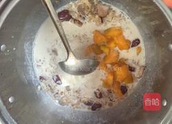 燕麦牛奶红枣粥的做法图解4