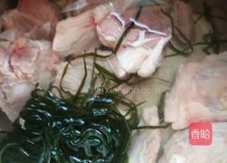 海带筒骨汤的做法图解1