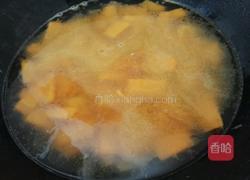 南瓜浓汤的做法图解3