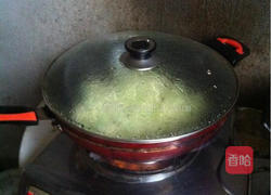 菜花炒肉丝的做法图解3