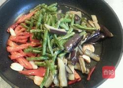 茄子烧豆角的做法图解12