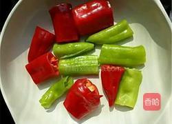 双椒炒排骨的做法图解4