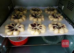 花朵豆沙面包的做法图解16