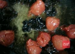 木耳炒圣女果的做法图解5