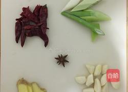 红烧秋刀鱼的做法图解1