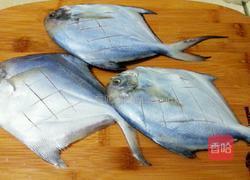 清蒸鲳鱼的做法图解2