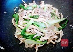 蘑菇青菜的做法图解5
