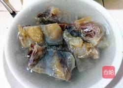 莲藕腊鸭汤的做法图解2