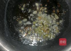 泡豇豆炒火腿肠的做法图解3