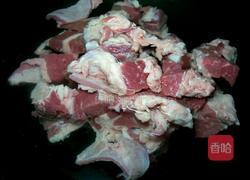 黄豆酱萝卜烧牛肉的做法图解2