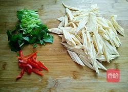 芹菜拌腐竹的做法图解2