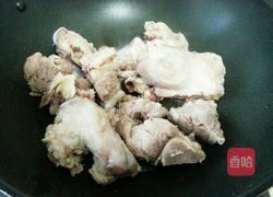 莲藕筒骨汤的做法图解3