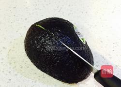 三文鱼牛油果沙拉的做法图解1