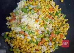 玉米鸡蛋炒饭的做法图解6