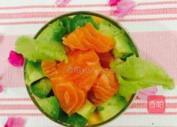 香芒三文鱼牛油果兔兔杯的做法图解6