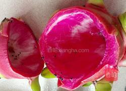 凉拌火龙果皮的做法图解1